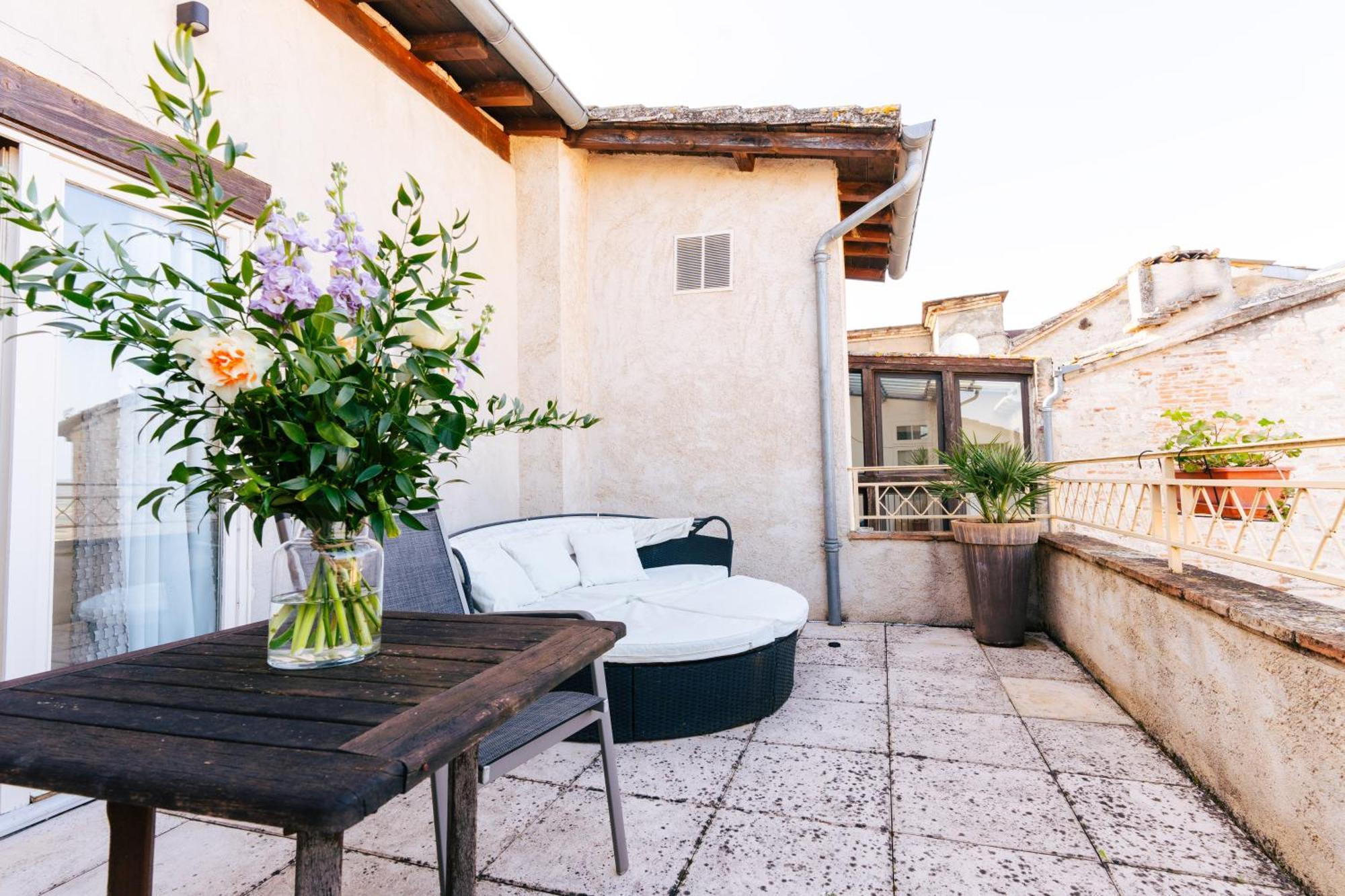 ホテル デ コンスル Castelnau-de-Montmiral エクステリア 写真