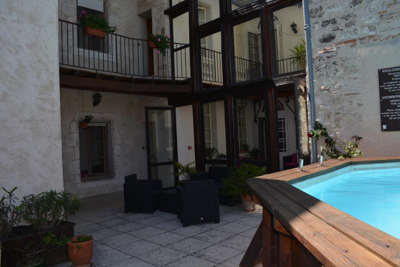 ホテル デ コンスル Castelnau-de-Montmiral エクステリア 写真